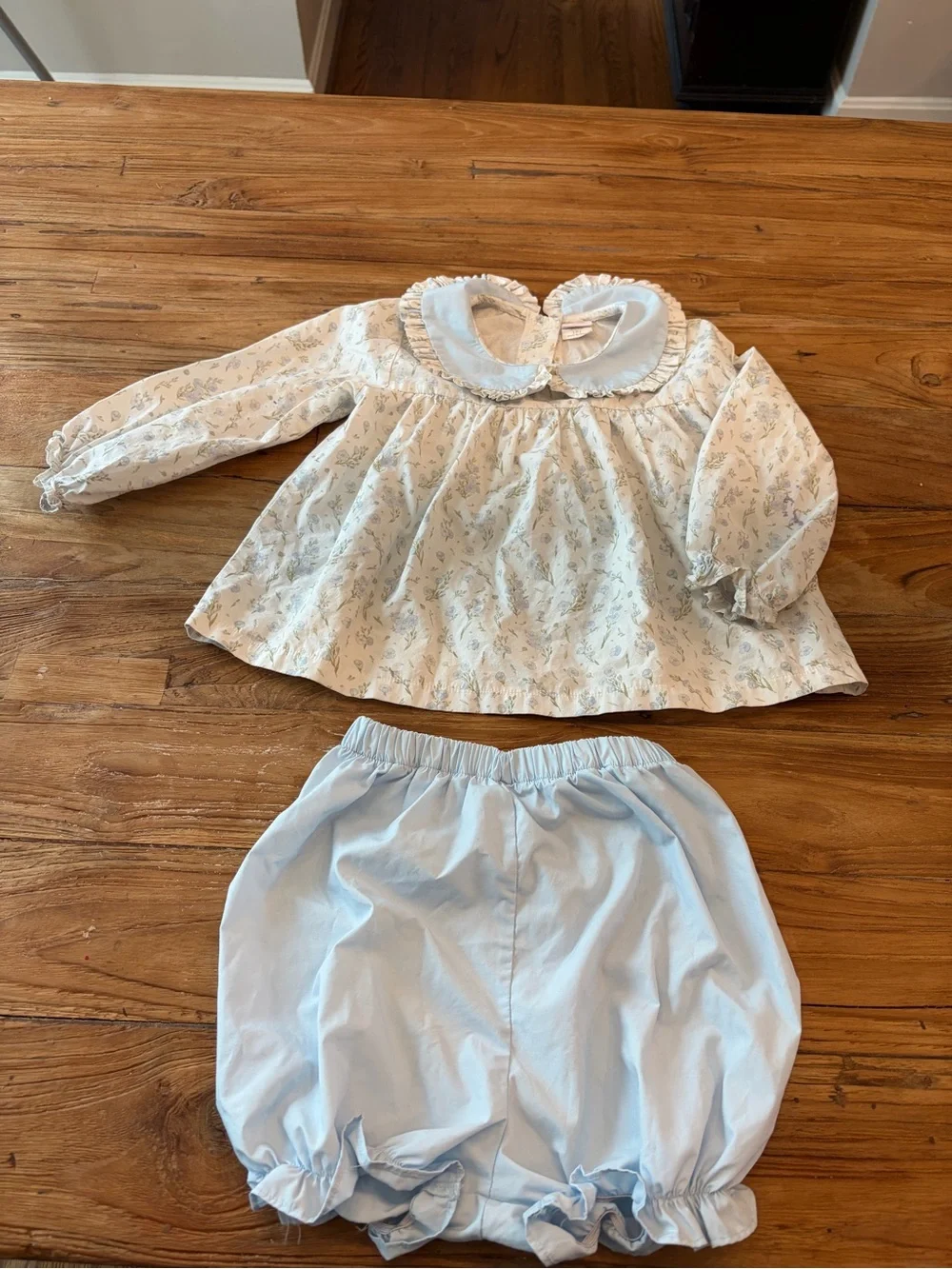 Stitchy Fish 3T bloomers & top set